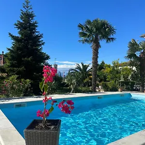  Ferienhaus House Serenity